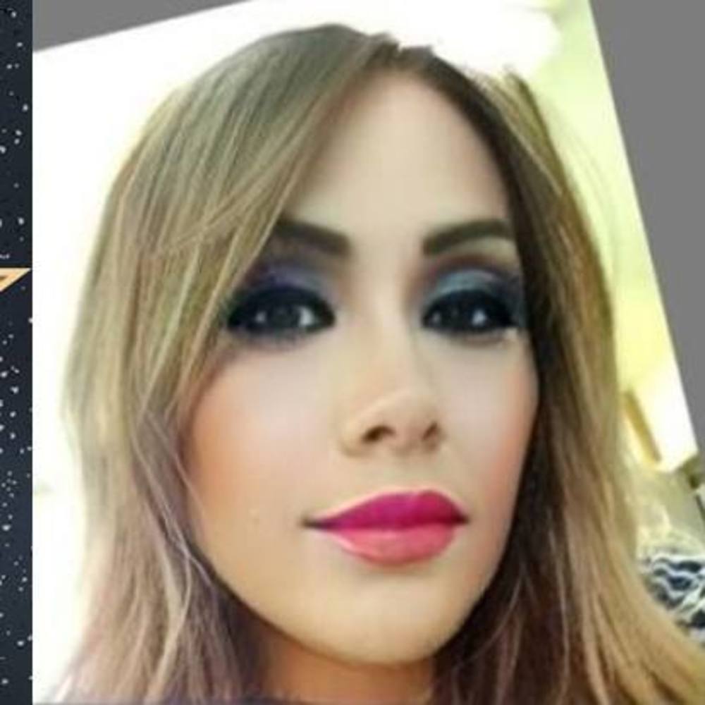 Meet your Posher, Claudia